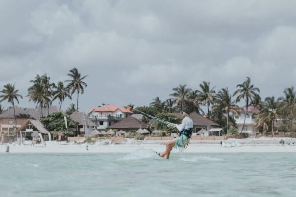 Shared 4 Day Kite Course for Complete Beginners (Groups of 2)